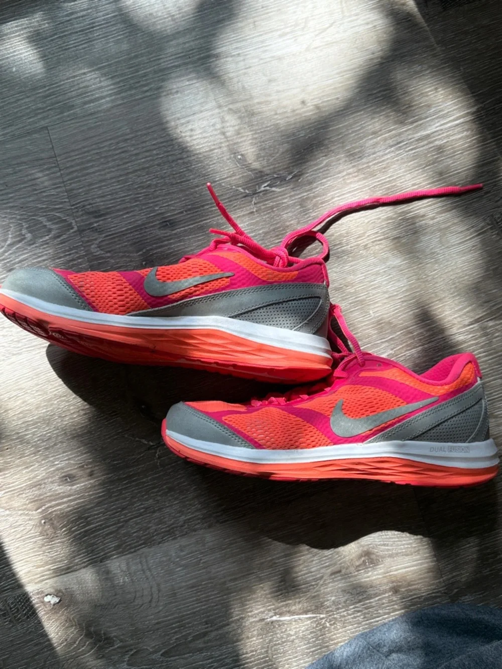 Nike girls Bright Pink and Coral Athletic Running Shoes